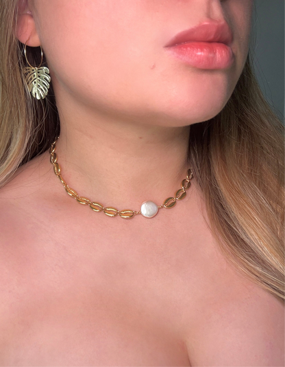 Coastal Shell Pearl necklace