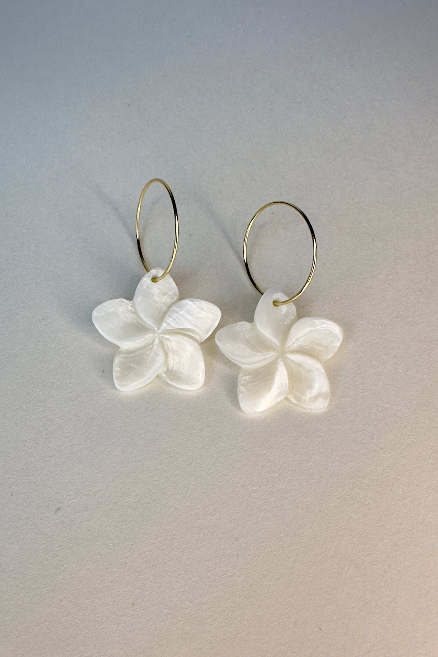 Hawaiian Flower Pearl Hoops