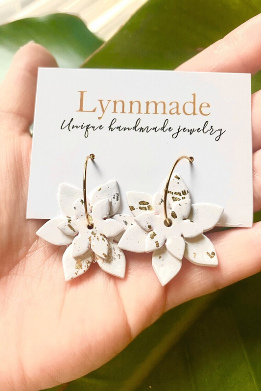 White flower Earrings